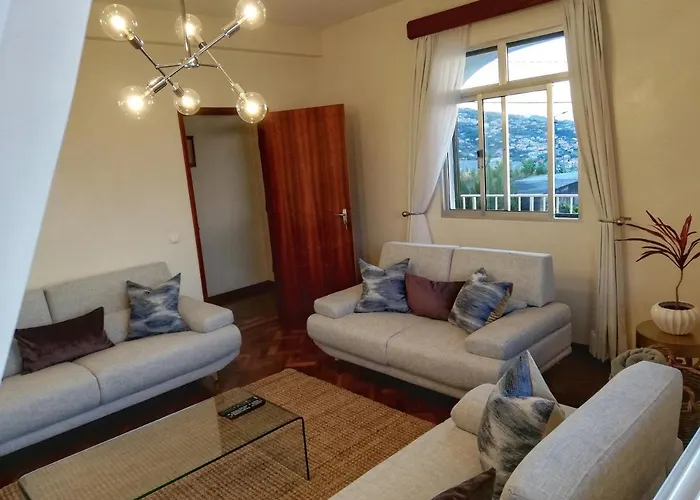 Atlantic House 아파트